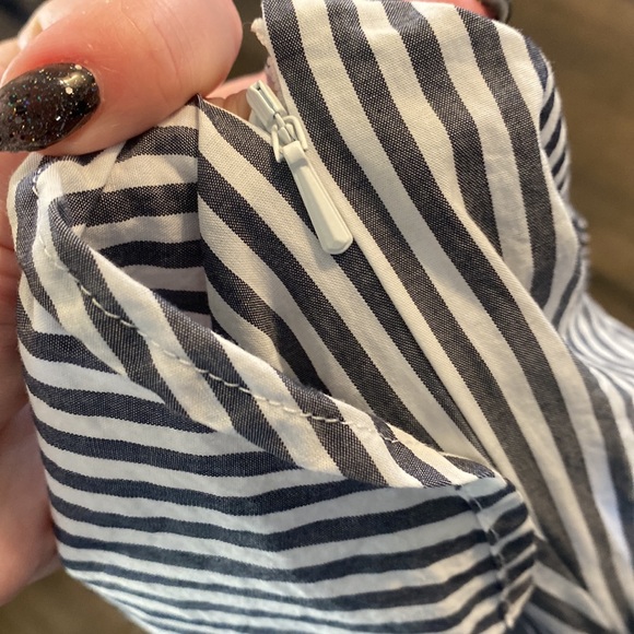 Talbots Blouse Stripe Striped Blue Gray White Buttons small EUC - Picture 8 of 10